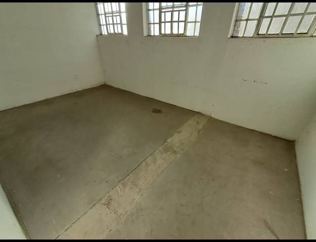 875M² WORKSHOP TO LET IN DUNCANVILLE